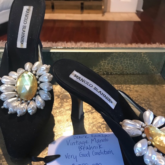 Vintage Manolo Blahnik shoes - Picture 2 of 4
